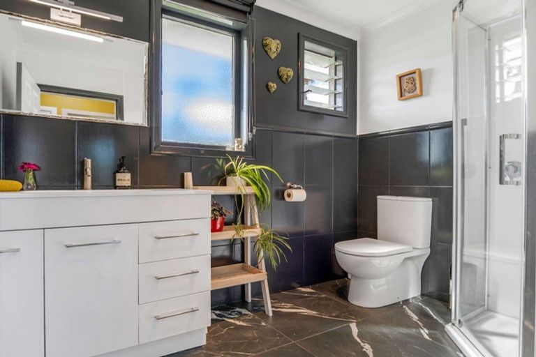 Photo of property in 7 Glenfield Place, Brookfield, Tauranga, 3110