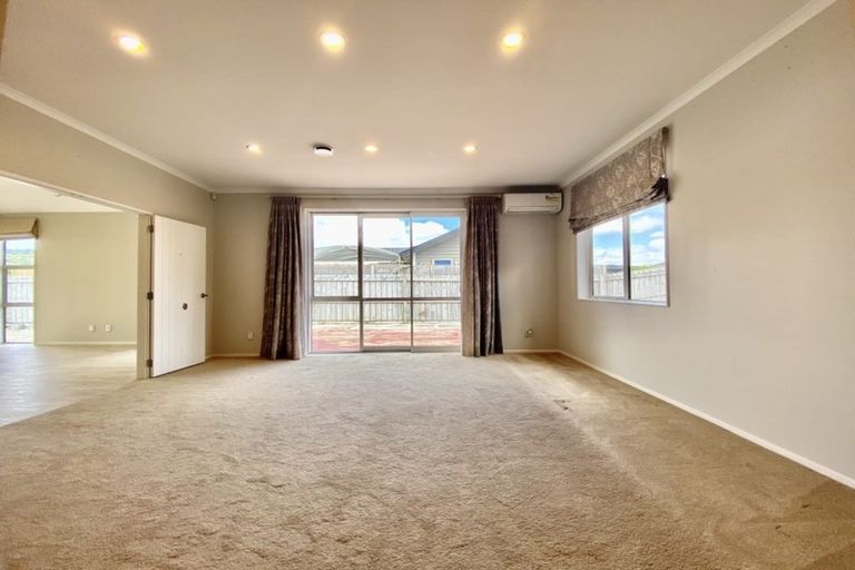 Photo of property in 21 Parlane Drive, Huapai, Kumeu, 0810