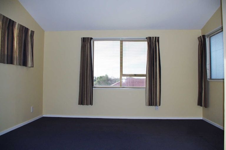 Photo of property in 3/51 Marshland Road, Shirley, Christchurch, 8061