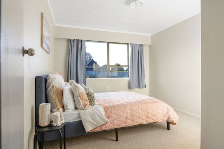 Photo of property in 120 Totara Drive, Pukete, Hamilton, 3200