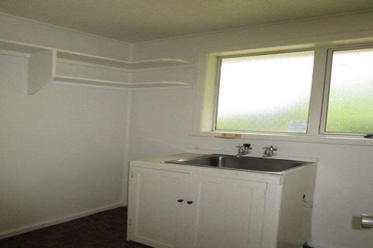 Photo of property in 12 Hooker Avenue, Bryndwr, Christchurch, 8053