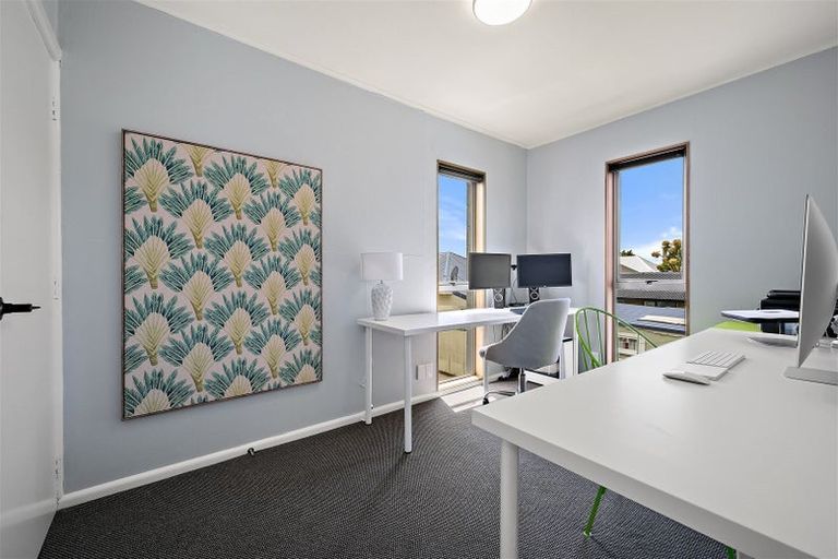 Photo of property in 20a Fairfield Avenue, Addington, Christchurch, 8024