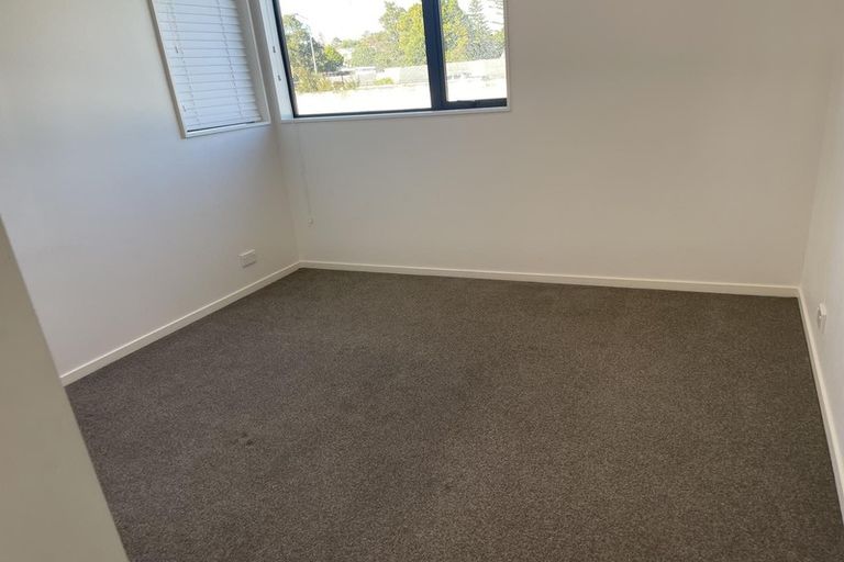 Photo of property in 26b Titoki Street, Te Atatu Peninsula, Auckland, 0610