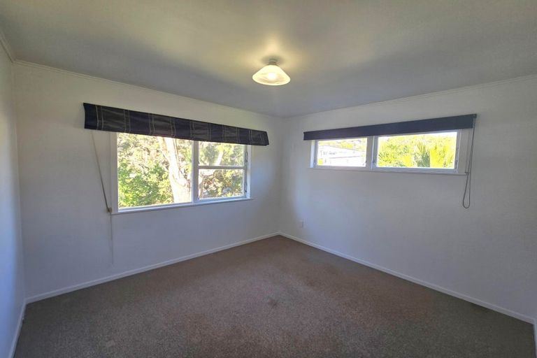 Photo of property in 16 Blenheim Street, Glenfield, Auckland, 0629