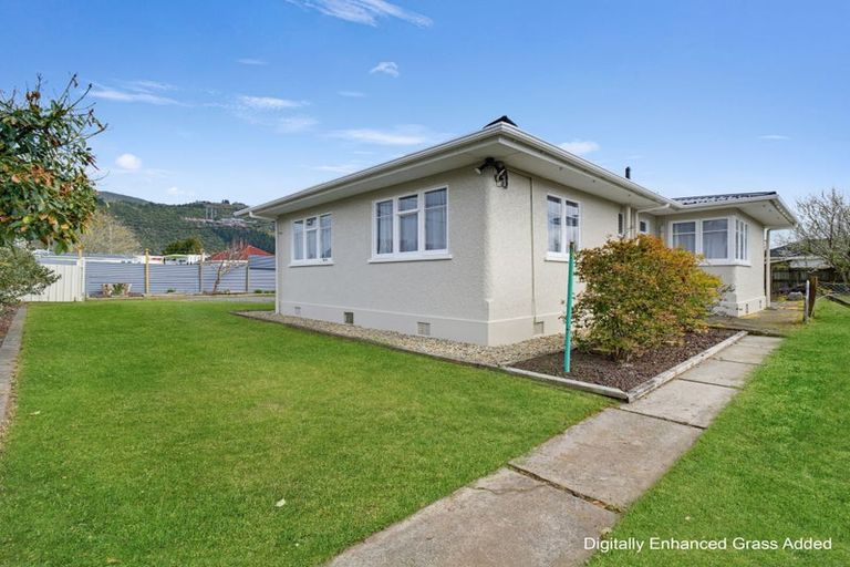 Photo of property in 2 Isobel Street, Fairy Spring, Rotorua, 3015