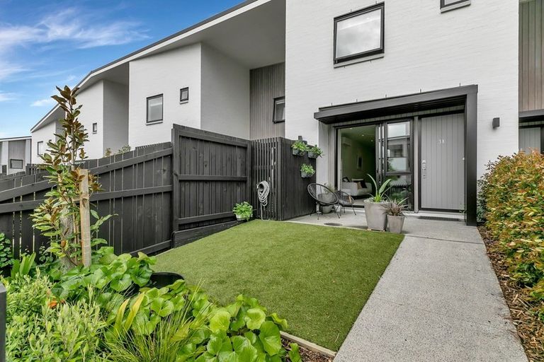 Photo of property in 38 Walter Merton Road, Hobsonville, Auckland, 0616