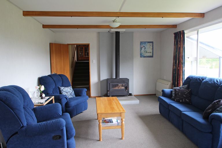 Photo of property in 17 Whitestone Crescent, Weston, Oamaru, 9401