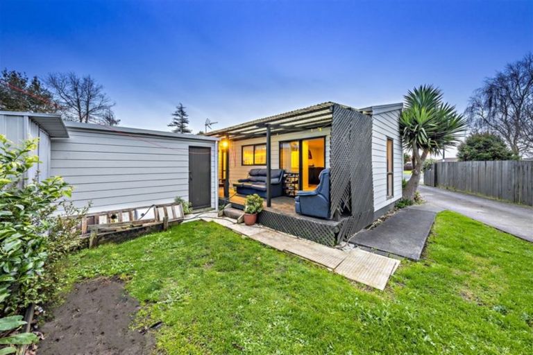 Photo of property in 1/5 Clarice Place, Takanini, 2112