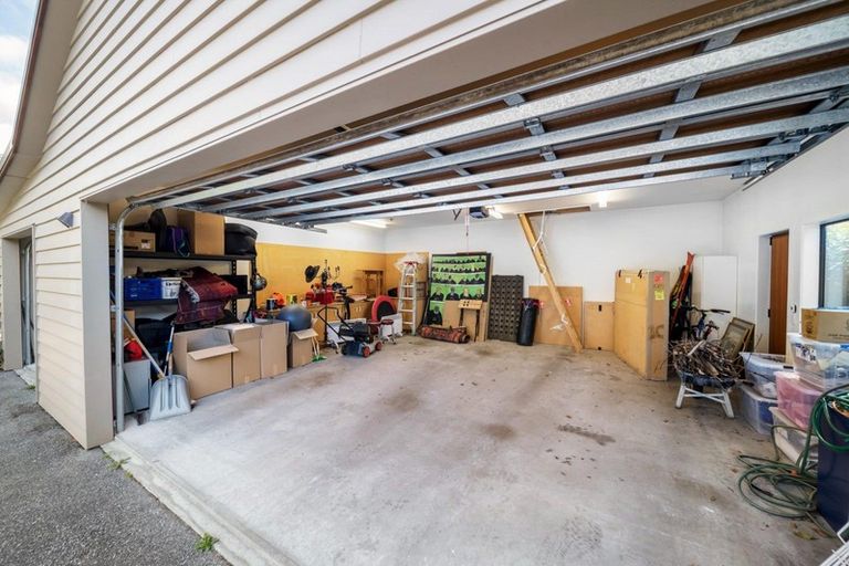 Photo of property in 6 Chartres Lane, Arrowtown, 9302