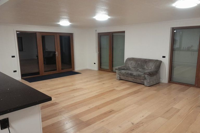 Photo of property in 24 Hauraki Road, Hauraki, Auckland, 0622