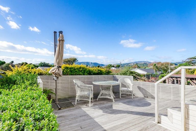 Photo of property in 22 Gray Avenue, Paraparaumu Beach, Paraparaumu, 5032