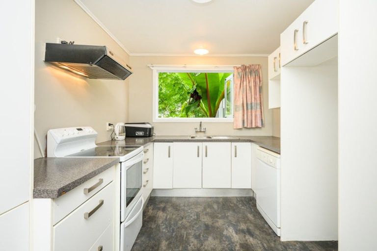 Photo of property in 26 Farnham Avenue, Highbury, Palmerston North, 4412
