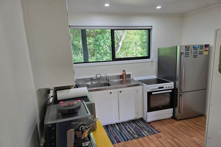 Photo of property in 24 Silverstream Road, Crofton Downs, Wellington, 6035