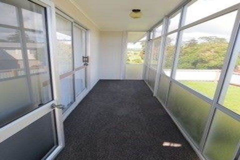 Photo of property in 4 Cowling Road, Hurdon, New Plymouth, 4310