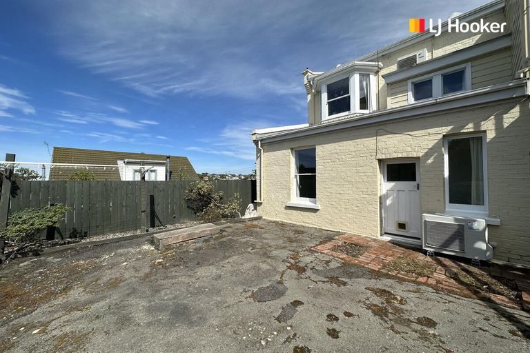 Photo of property in 1 Macnee Street, Mornington, Dunedin, 9011