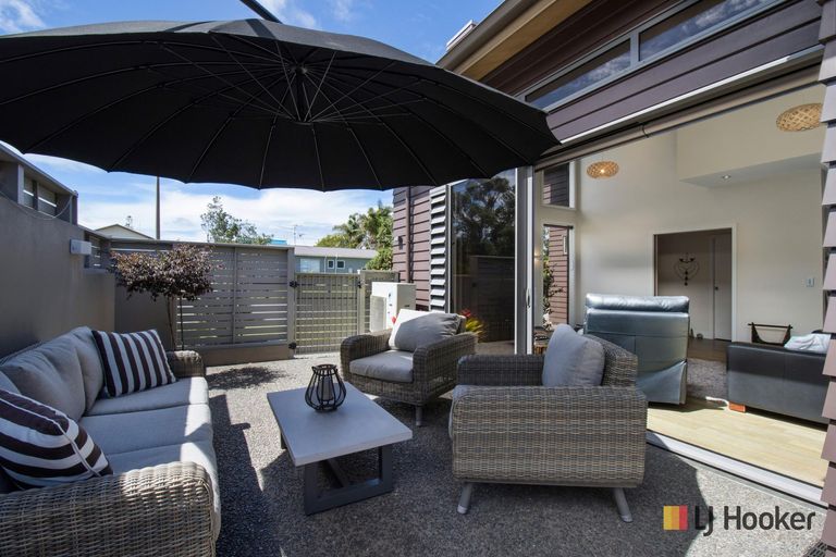 Photo of property in 5 Ian Place, Waihi Beach, 3611