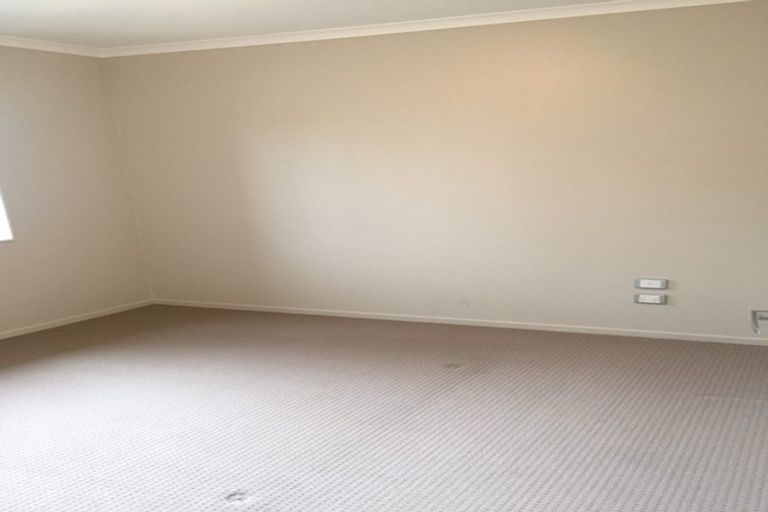 Photo of property in 19 Kokako Rise, Papakura, 2110
