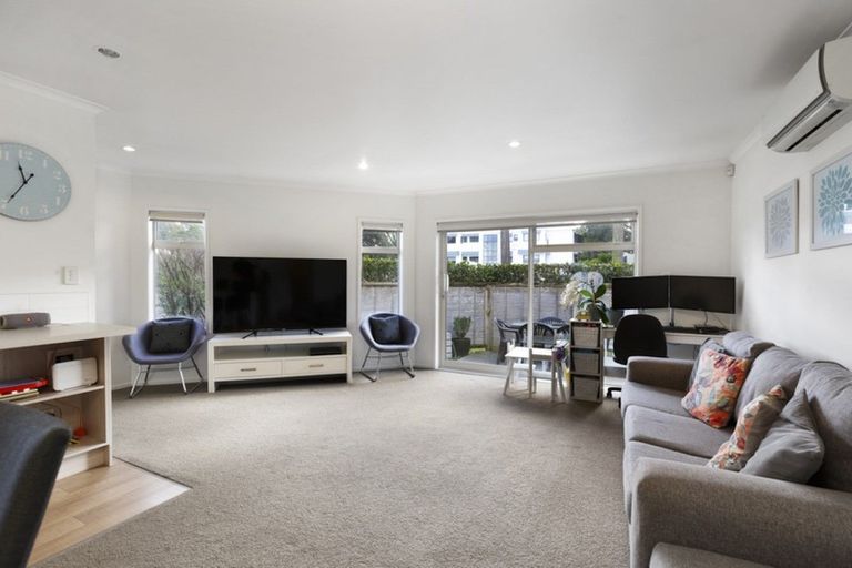 Photo of property in 41 Elizabeth Street, Orewa, 0931