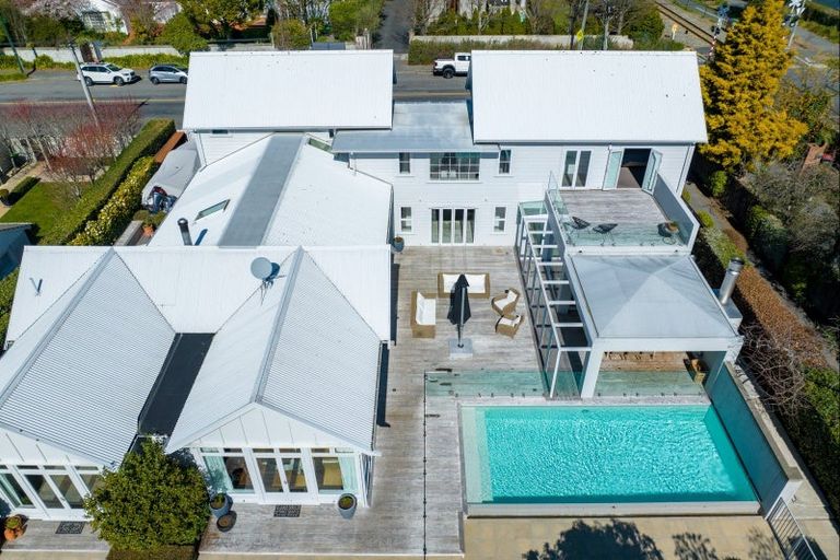 Photo of property in 30 Wroxton Terrace, Merivale, Christchurch, 8014