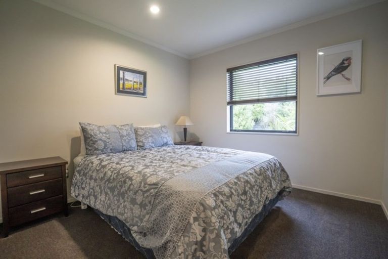 Photo of property in 61 Dunns Road, Otatara, Invercargill, 9879