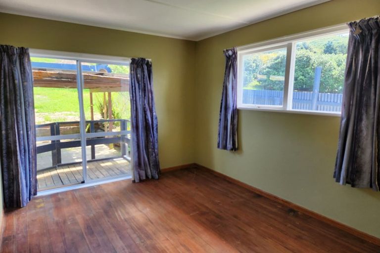 Photo of property in 43 Cambridge Terrace, Kaiti, Gisborne, 4010