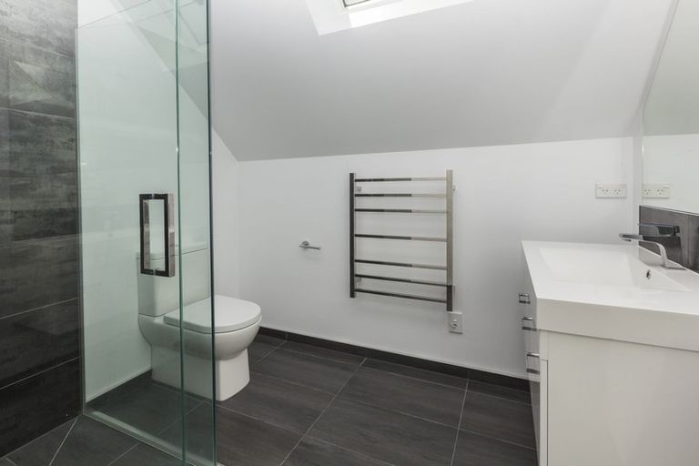 Photo of property in 5/237 Armagh Street, Christchurch Central, Christchurch, 8011