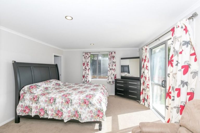 Photo of property in 22 Patatee Terrace, Baverstock, Hamilton, 3200