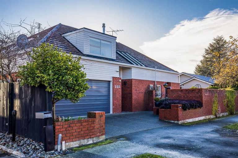 Photo of property in 132 Totara Street, Riccarton, Christchurch, 8041