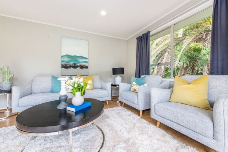 Photo of property in 1 Regatta Road, Torbay, Auckland, 0630