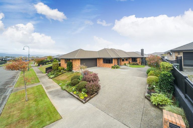 Photo of property in 14 Tennyson Avenue, Kelvin Grove, Palmerston North, 4414
