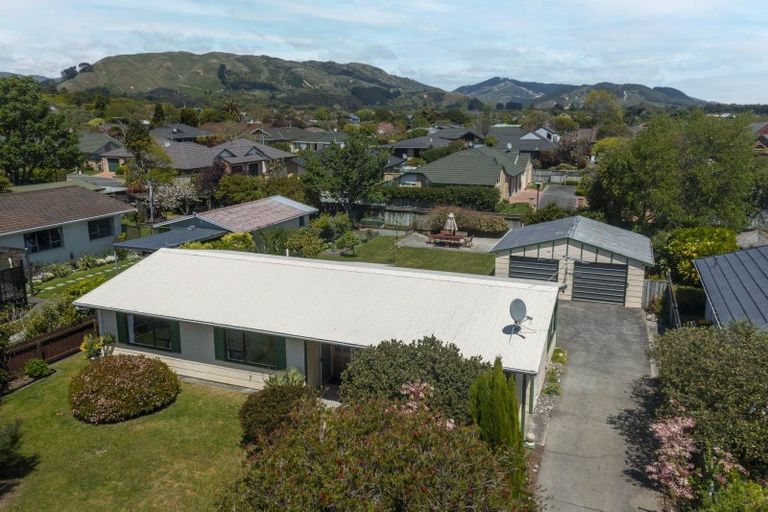 Photo of property in 51 Andrew Street, Waikanae, 5036