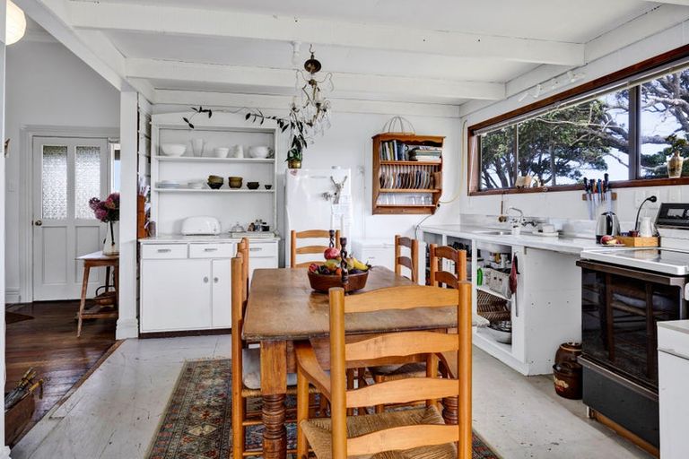 Photo of property in 207 Egmont Street, Patea, 4520