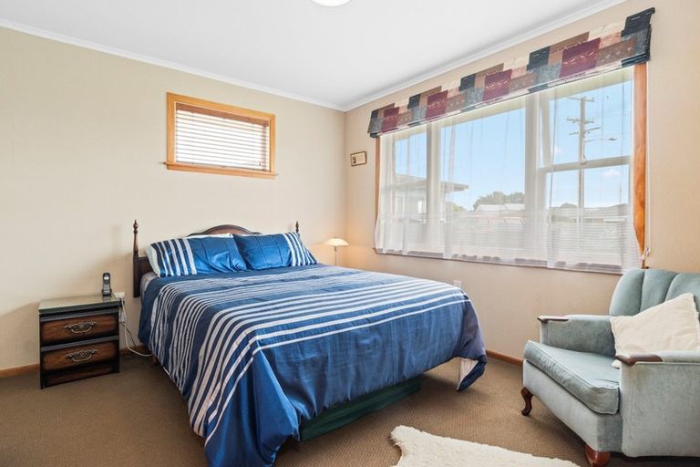 Photo of property in 15 Darraghs Road, Brookfield, Tauranga, 3110