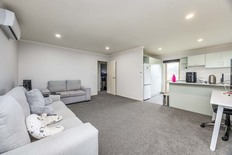 Photo of property in 22 Imrie Avenue, Mangere, Auckland, 2022