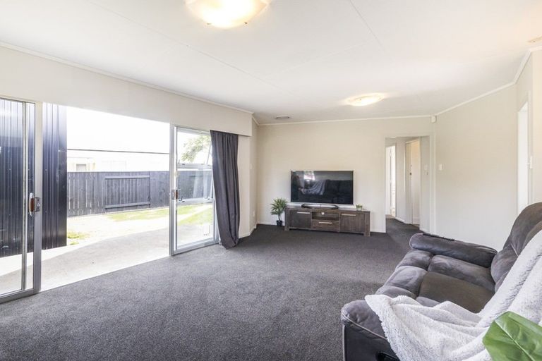 Photo of property in 108 Apollo Parade, Milson, Palmerston North, 4414