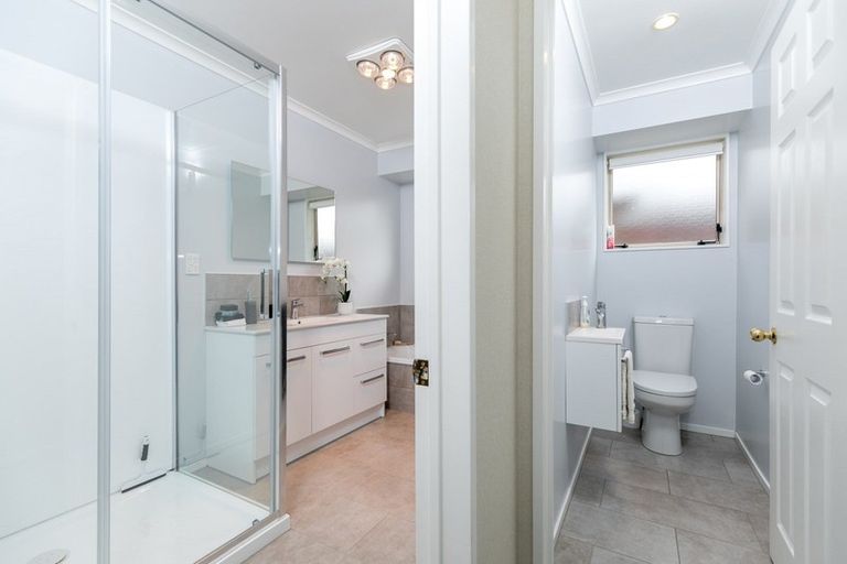 Photo of property in 15 Highbury Place, Nawton, Hamilton, 3200