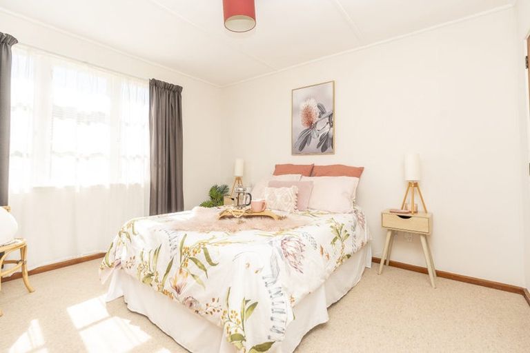 Photo of property in 4 Denz Street, Maeroa, Hamilton, 3200