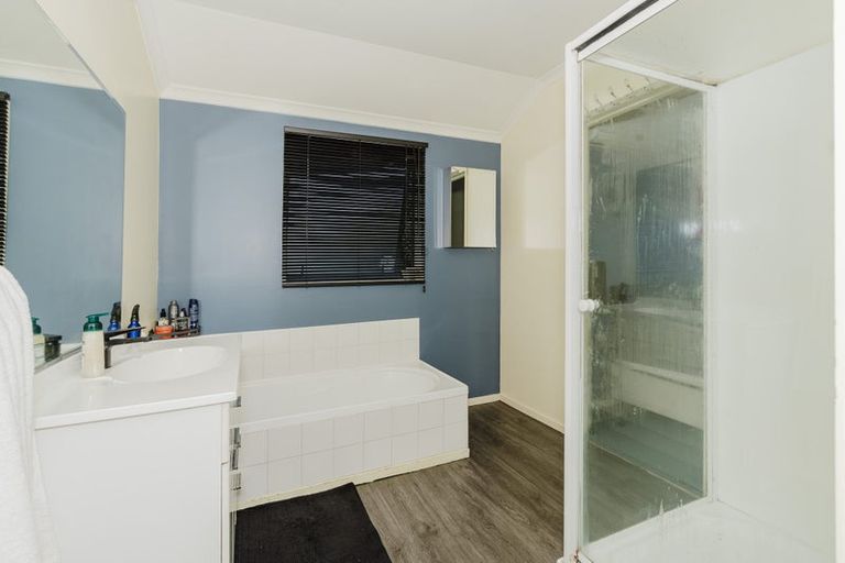 Photo of property in 3 Aldershot Place, Nawton, Hamilton, 3200