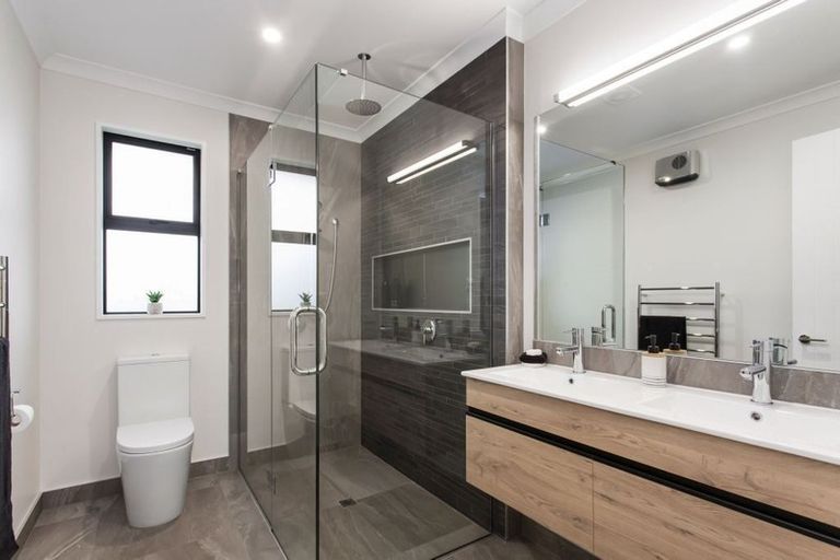 Photo of property in 10 Mckerrow Street, Marshland, Christchurch, 8083