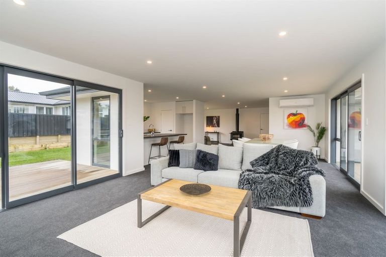 Photo of property in 4 Chatham Street, Waihola, Milton, 9073