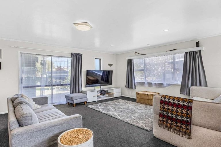 Photo of property in 12 Hitchings Avenue, Onekawa, Napier, 4110