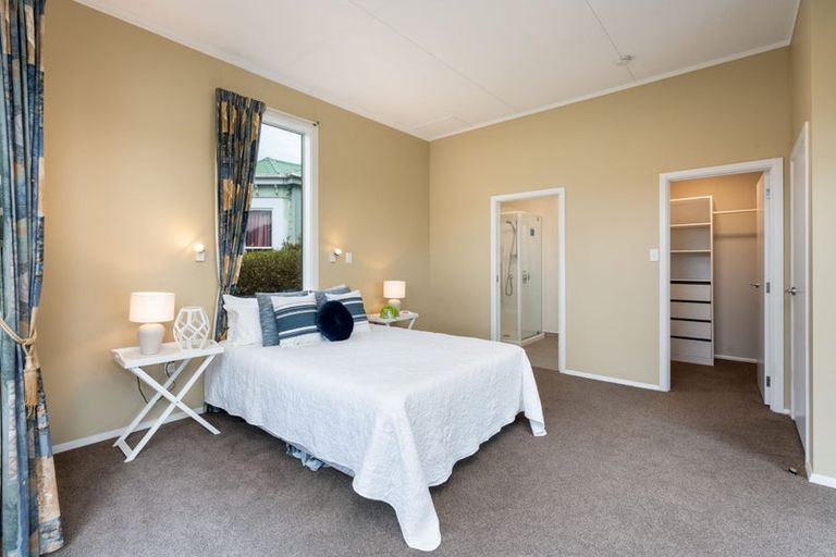 Photo of property in 273 Ravensbourne Road, Ravensbourne, Dunedin, 9022