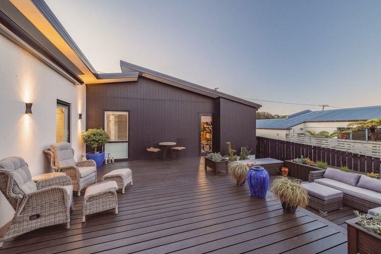 Photo of property in 73 Major Hornbrook Road, Mount Pleasant, Christchurch, 8081