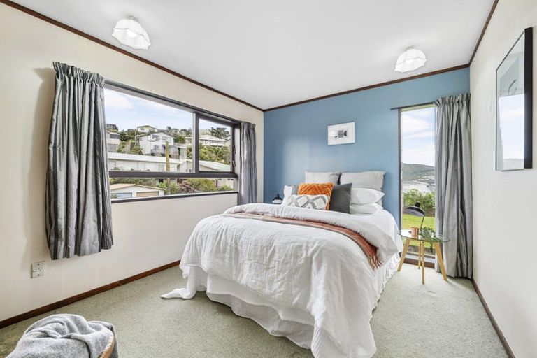 Photo of property in 59 Chapman Street, Newlands, Wellington, 6037