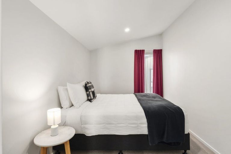 Photo of property in 7/101 Rongotai Road, Wellington, 6022