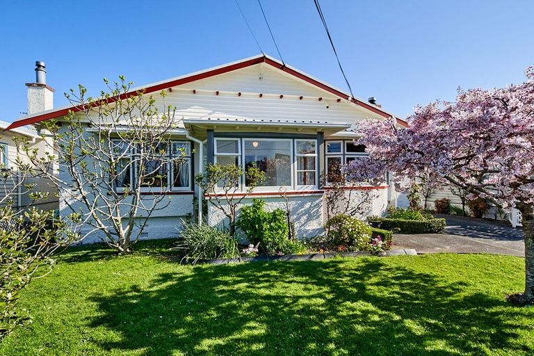 Photo of property in 30 Cudby Street, Woburn, Lower Hutt, 5011