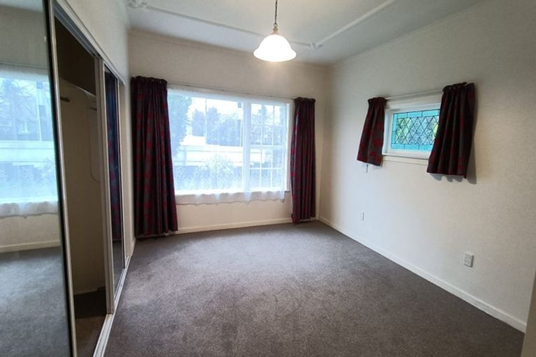 Photo of property in 8 Norton Park Avenue, Fairfield, Lower Hutt, 5011