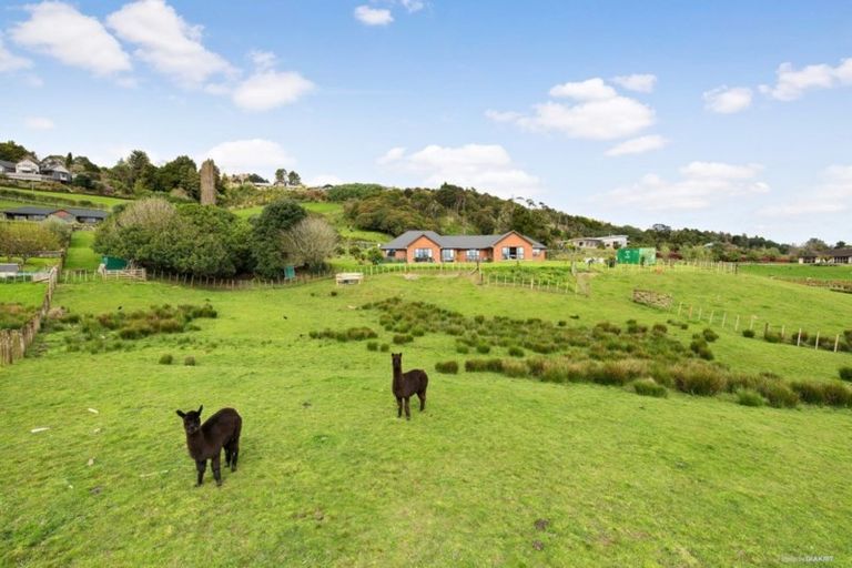 Photo of property in 45 Old Barn Road, Opaheke, Papakura, 2584