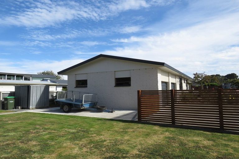 Photo of property in 153 Cunningham Crescent, Grasmere, Invercargill, 9810