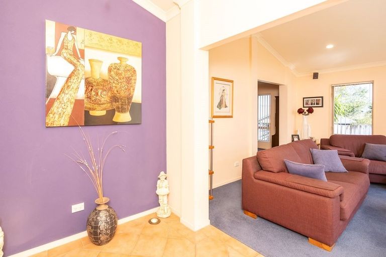 Photo of property in 25 Limousin Place, Grandview Heights, Hamilton, 3200